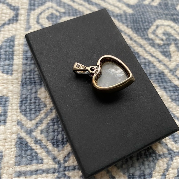 Vintage 925 SS Mother of Pearl Heart pendant with Ruby Diamond. - Picture 10 of 10